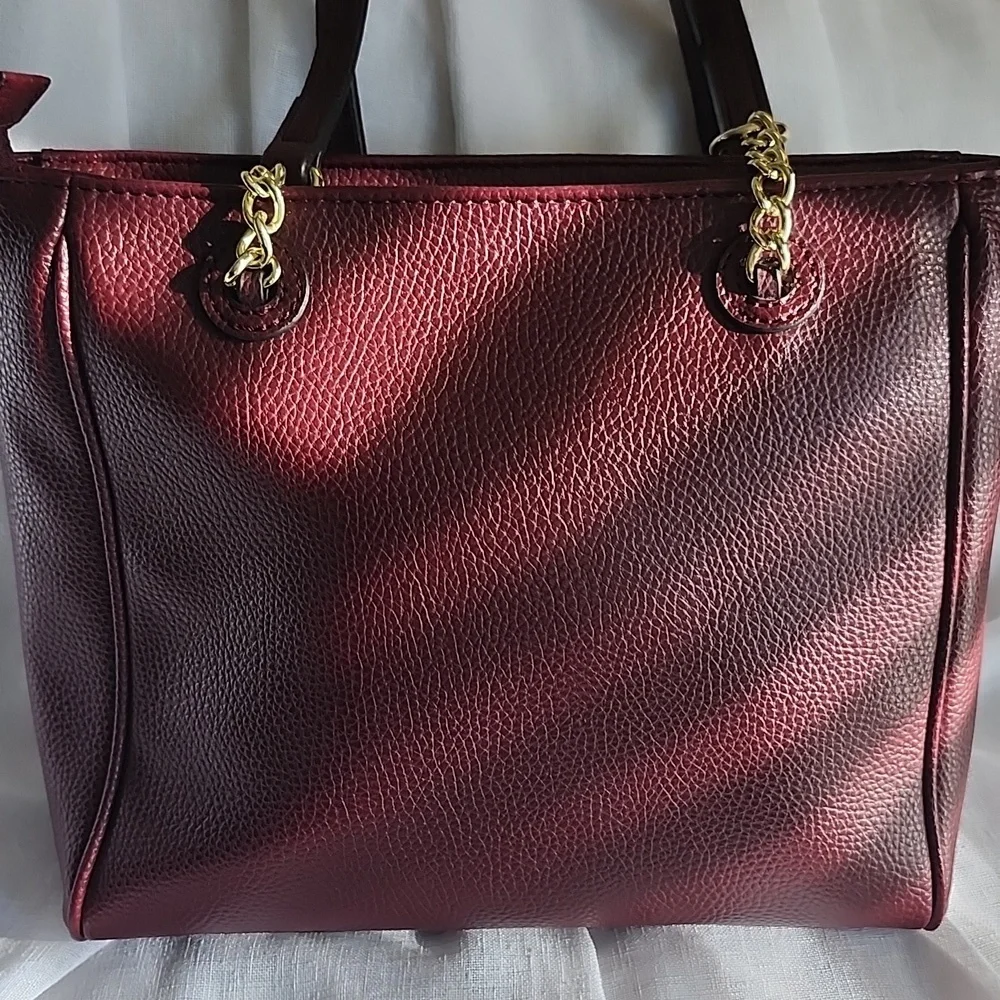 Anne Klein Ex Cond Elegant Burgundy Fax Leather Tote Bag W Gold Chain, $55